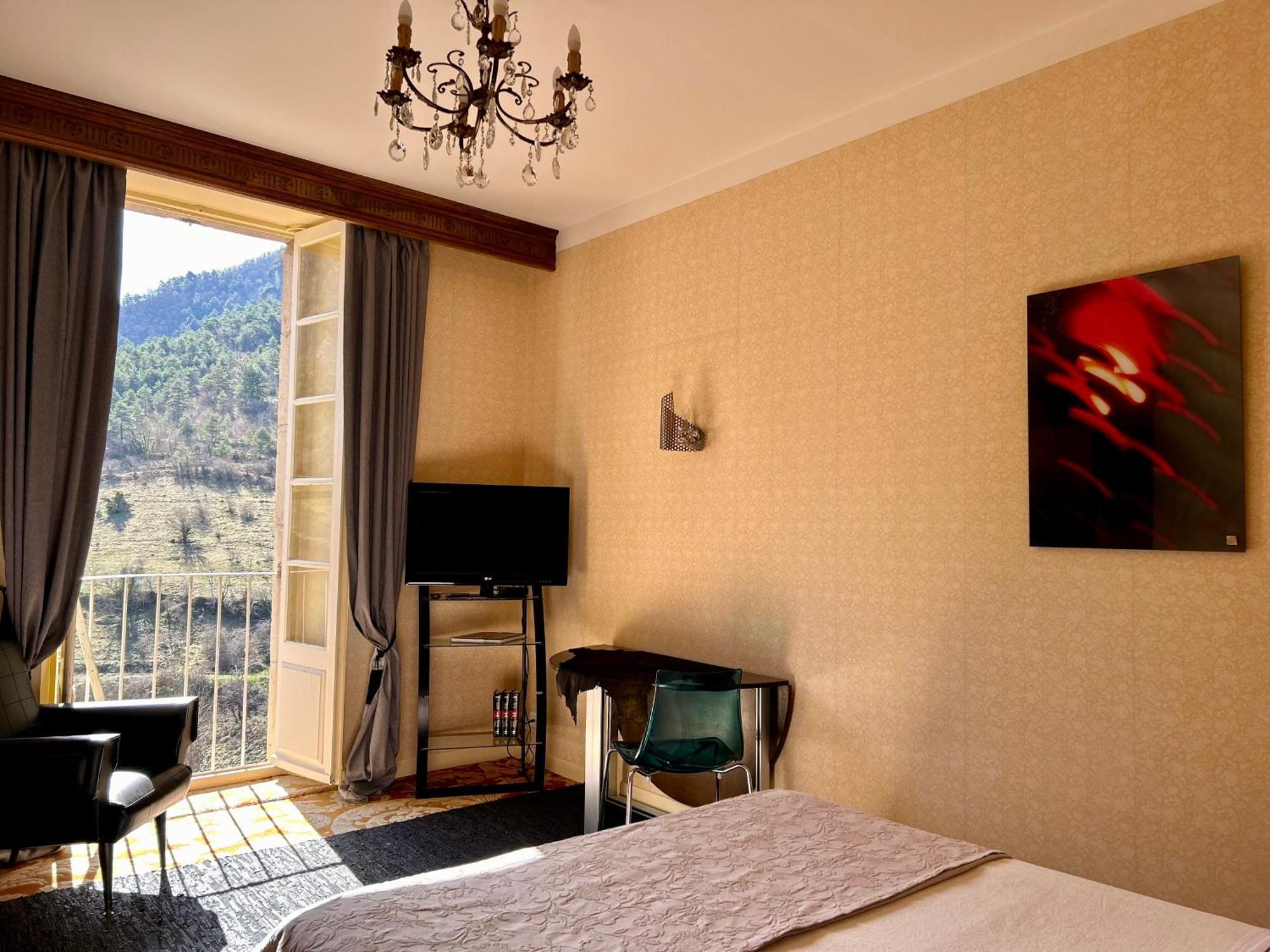 Ermitage De Peyreleau Bed and Breakfast Εξωτερικό φωτογραφία