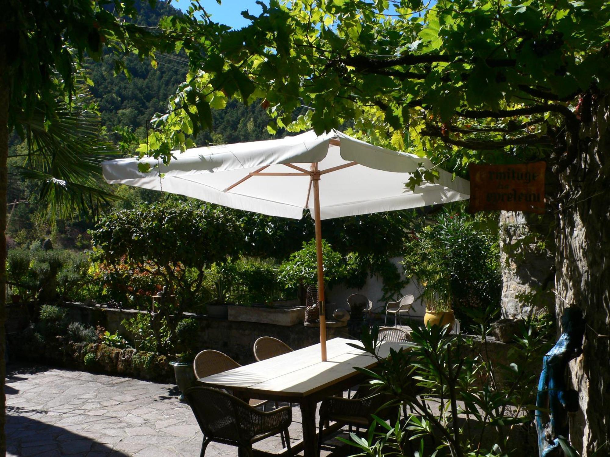 Ermitage De Peyreleau Bed and Breakfast Εξωτερικό φωτογραφία