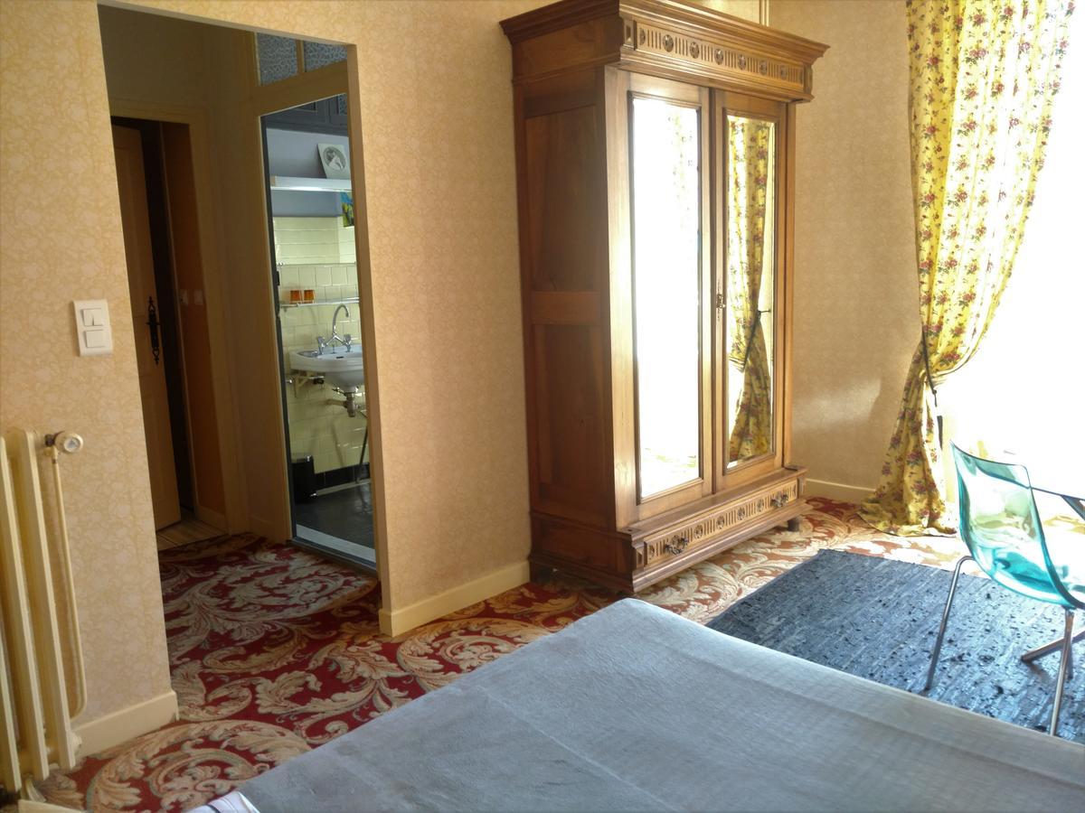 Ermitage De Peyreleau Bed and Breakfast Εξωτερικό φωτογραφία