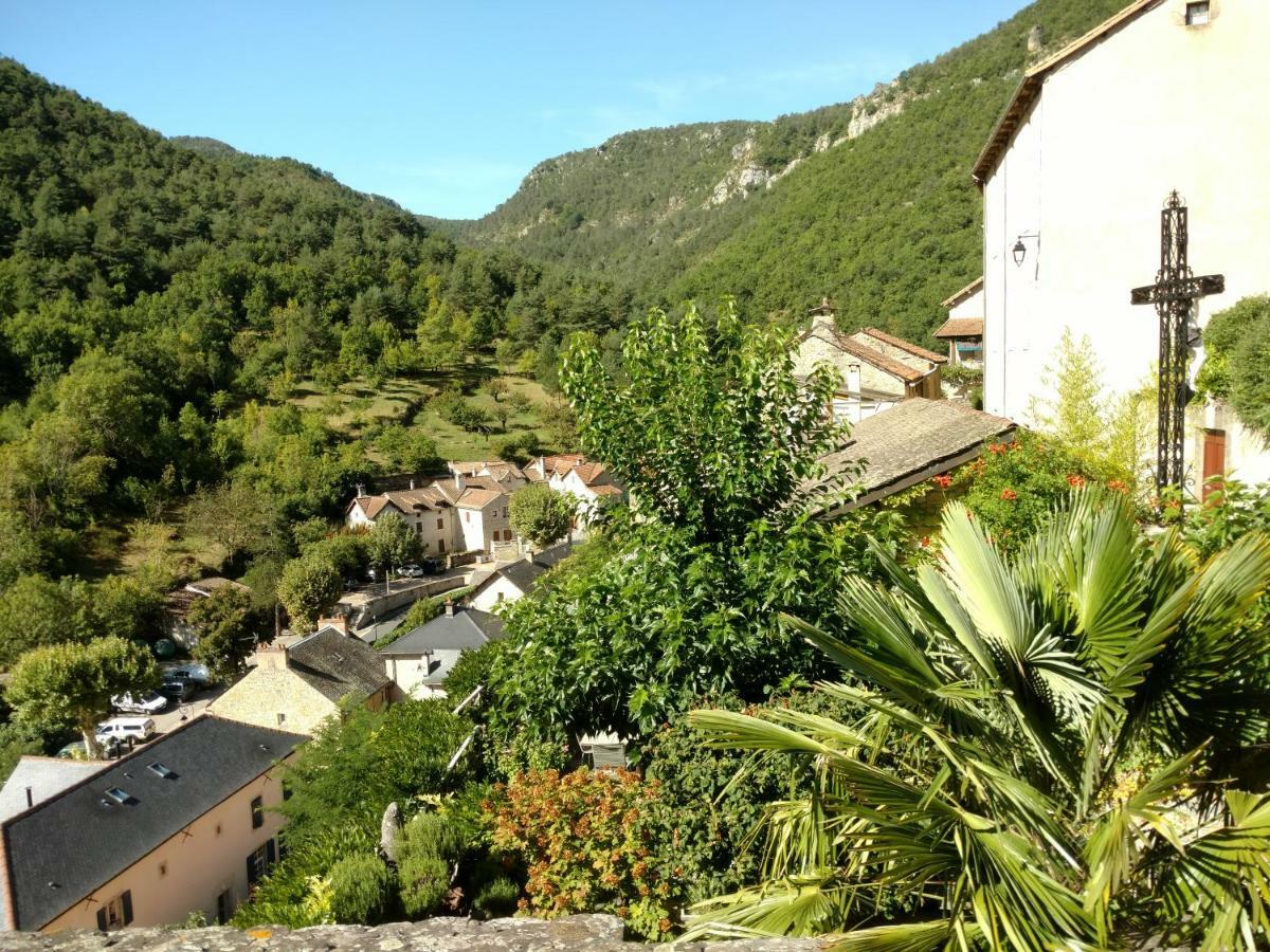 Ermitage De Peyreleau Bed and Breakfast Εξωτερικό φωτογραφία