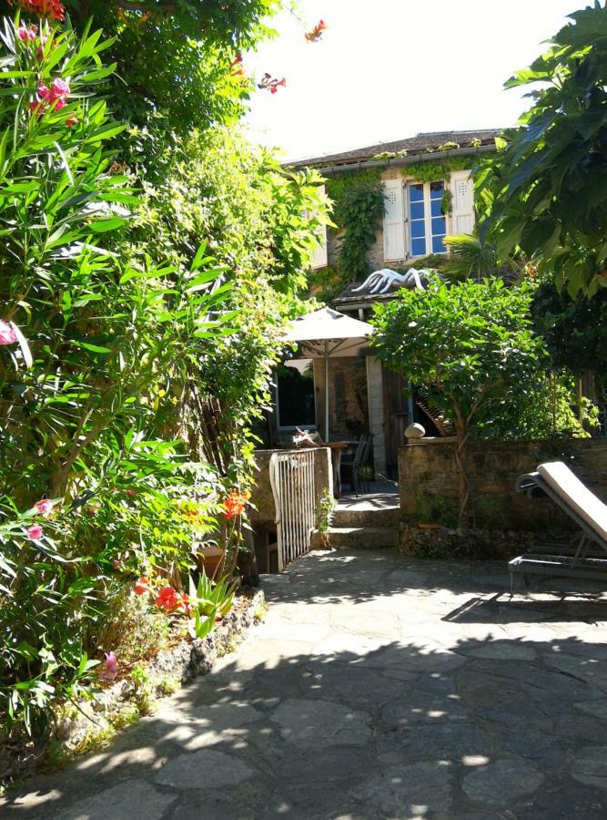 Ermitage De Peyreleau Bed and Breakfast Εξωτερικό φωτογραφία